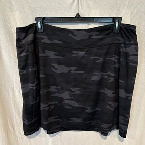 NWOT J Jill Chic Black Camouflage Skort 2X
